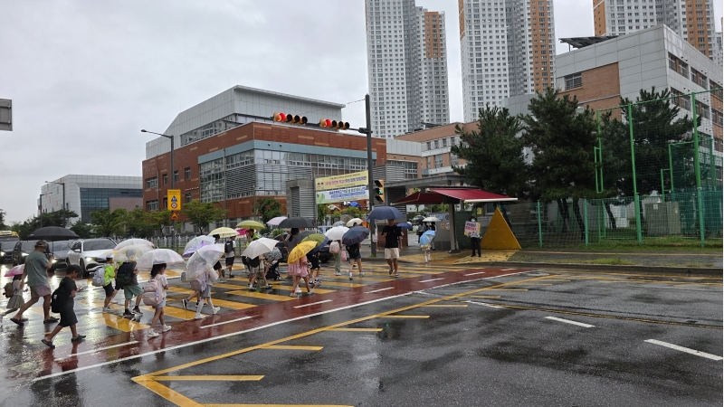송도5동 주민자치회, 하반기 교통안전 캠페인 재개